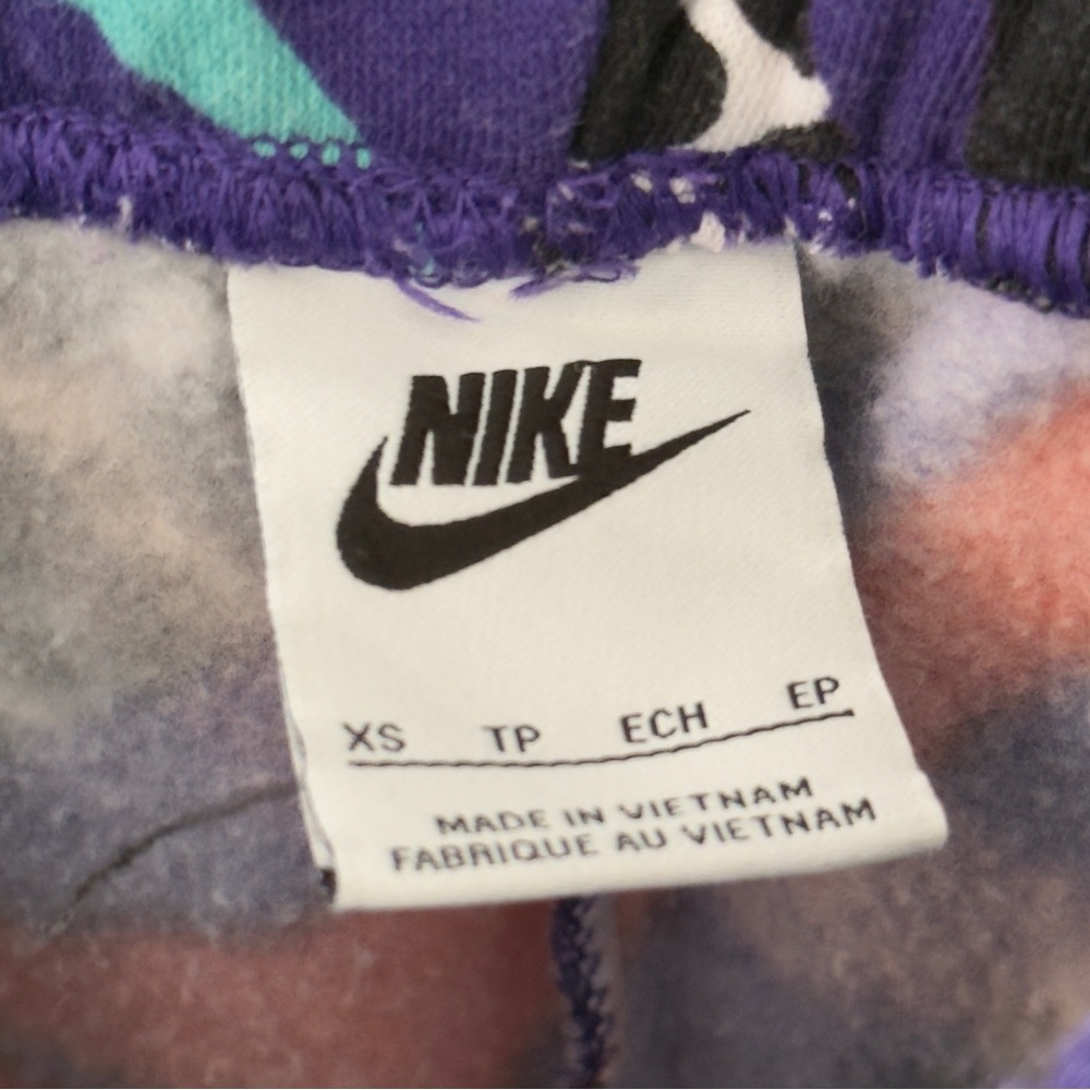 Nike  Airloom Retro Court Purple Print 
Matching Sweatshirt & Sweatpants Set - Picture 12 of 13